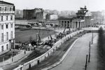 Sự sụp đổ của bức tường Berlin: Điều nằm ngoài dự liệu của tất cả mọi người